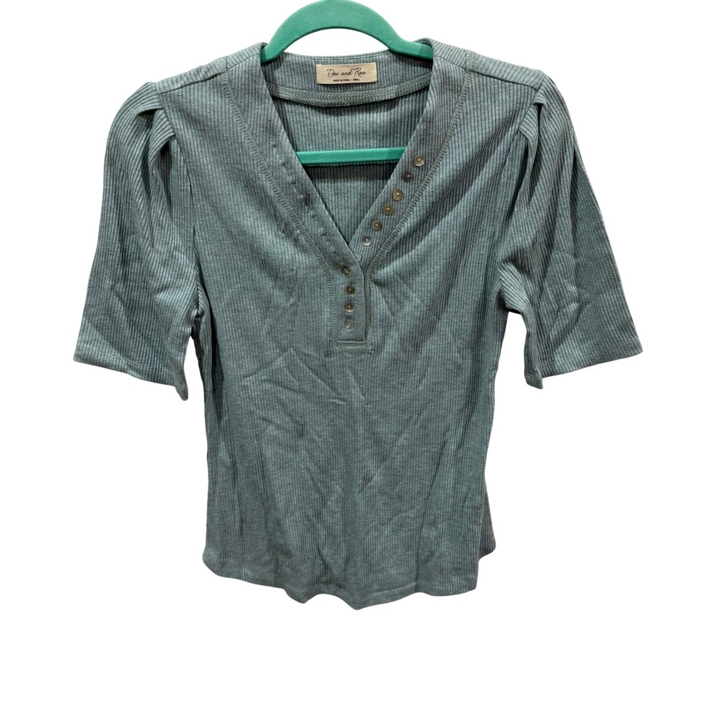 Doe and Rae Sage Green Ribbed Henley Top Small Puff Short Sleeve V-Neck Button